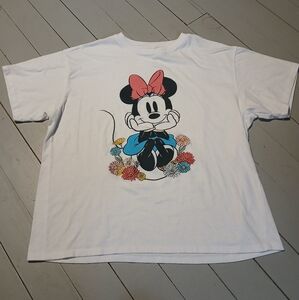 Disney Embroidered Flower White Minnie Mouse T-Shirt